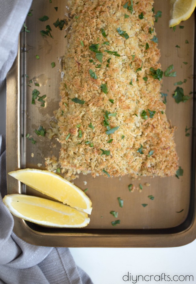 Knuspriger Knoblauch-Parmesan-Lachs ist sicher, Ihre Geschmack-Knospen glücklich zu lassen 