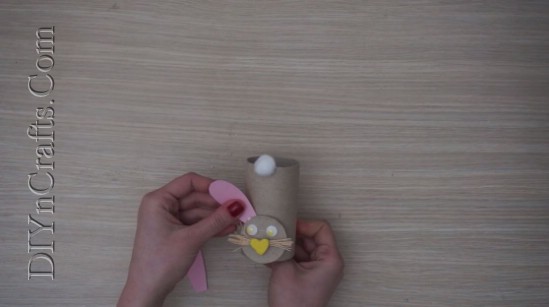 5 einfache Ostern Handwerk für Kinder in unter 5 Minuten 