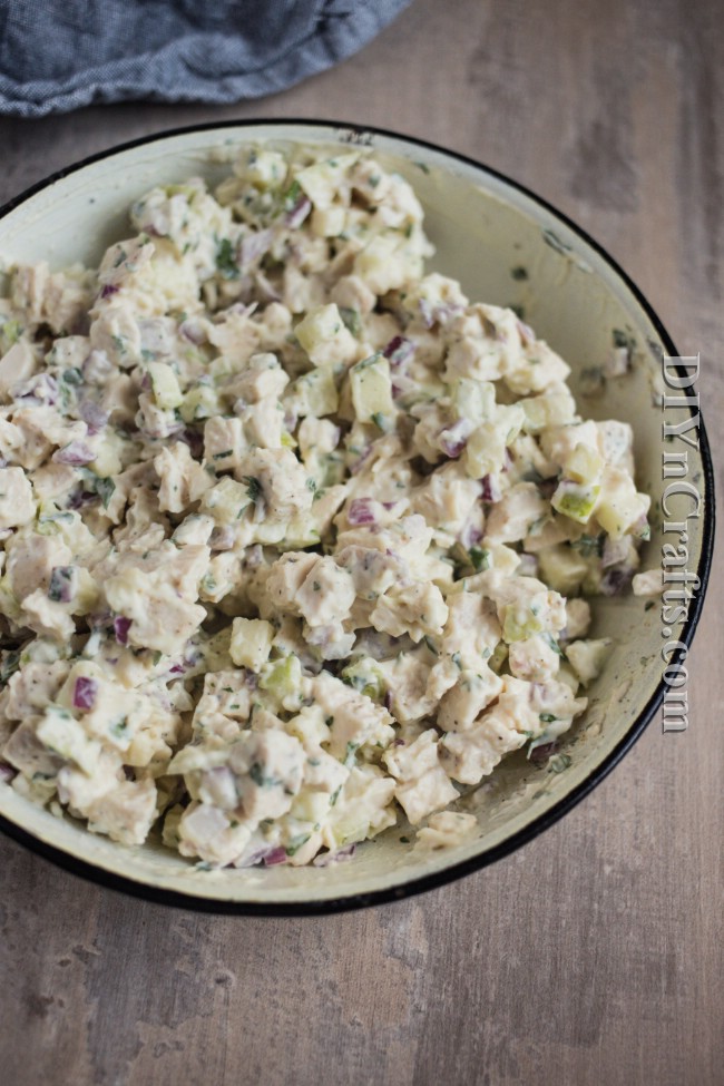 Klassisches Hühnchen-Salat-Rezept ist das perfekte Party-Gericht 