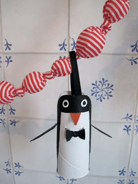 20 Weihnachtsdekorationen aus Toilettenpapierrollen 